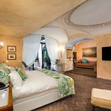 Palazzo Marziale Konukevi 4*