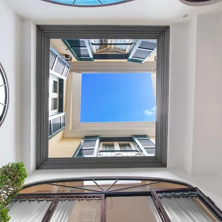 Konukevi Palazzo Marziale 4*