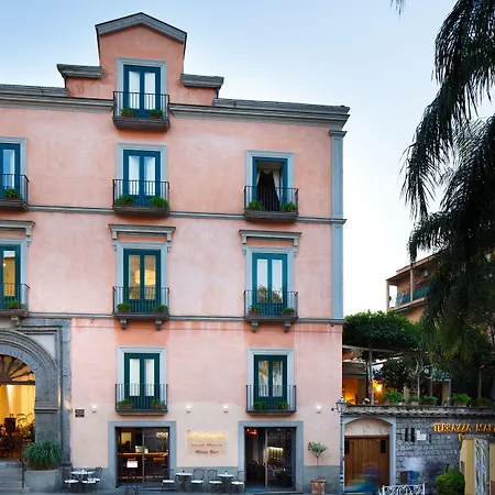 Palazzo Marziale 4* Сорренто